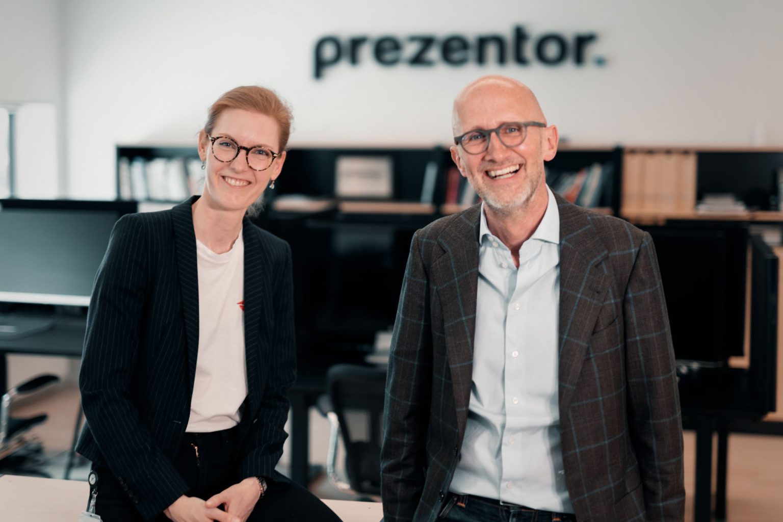 Picture of Steen Møller Jensen and Prezentor CEO Sara Leander Person